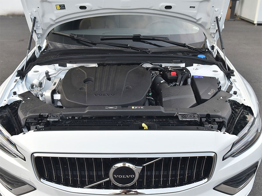 Volvo S60 from china car dealer shupeng auto (10).jpg