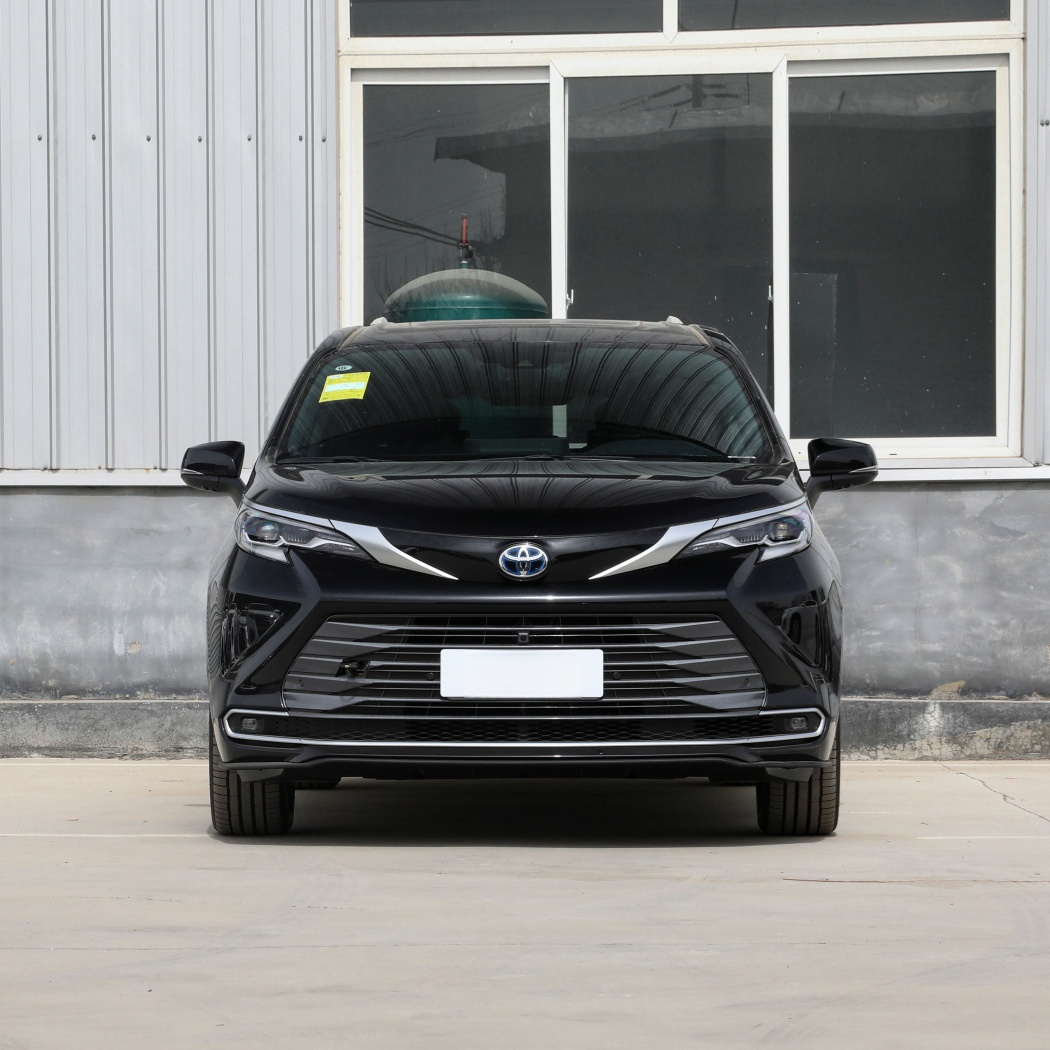 toyota sienna (25).jpg