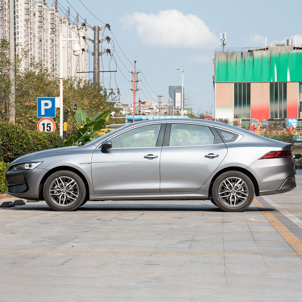 byd qin plus (7).jpg